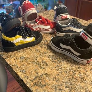 Lot of 6 toddler size 6 VANS